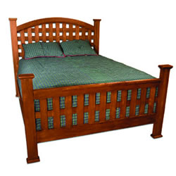 Traditional American Queen Size Bed